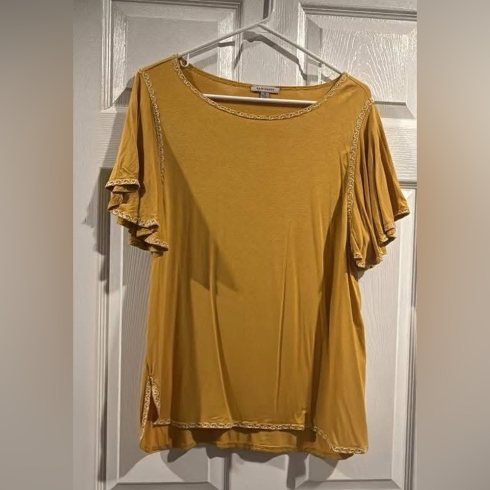 Chic Mustard Women's Blouse with Delicate Trim